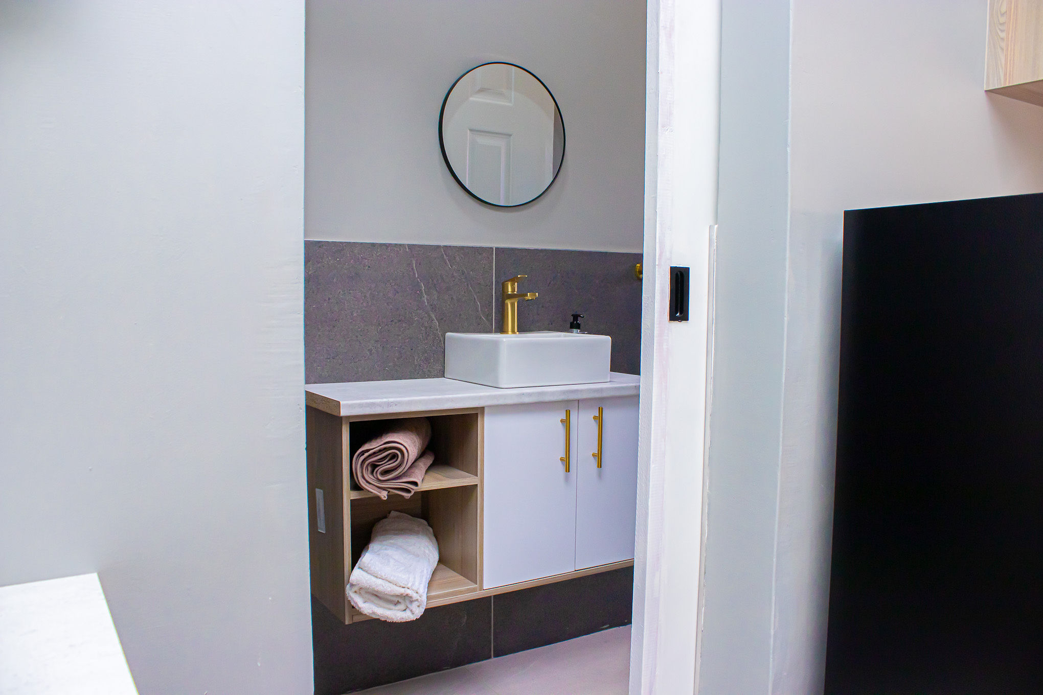 Room 6 Image